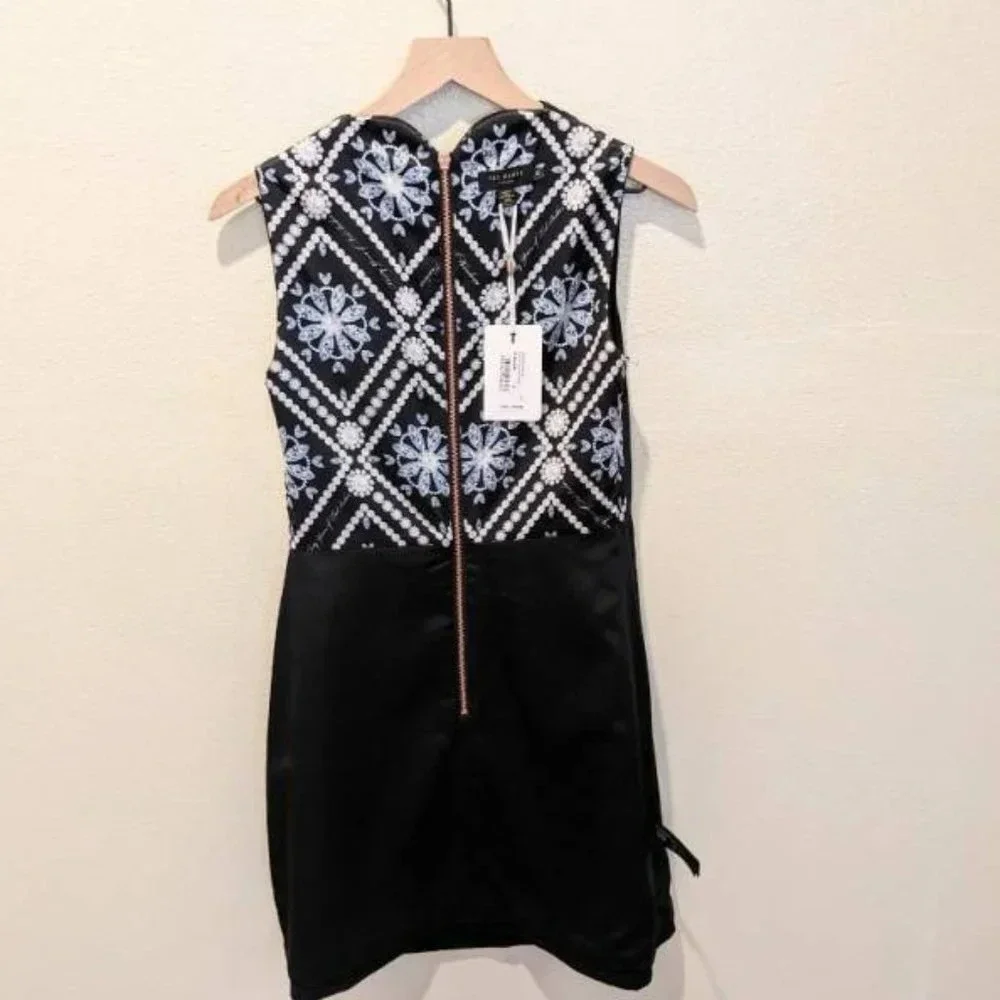 Ted Baker London Scallop Edge Shift Dress - Picture 6 of 10